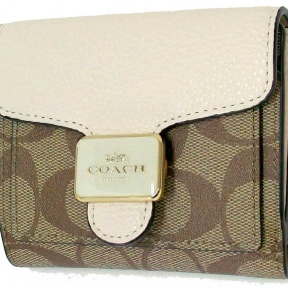 Pepper Wallet in Signature Canvas Coach (Brand New)